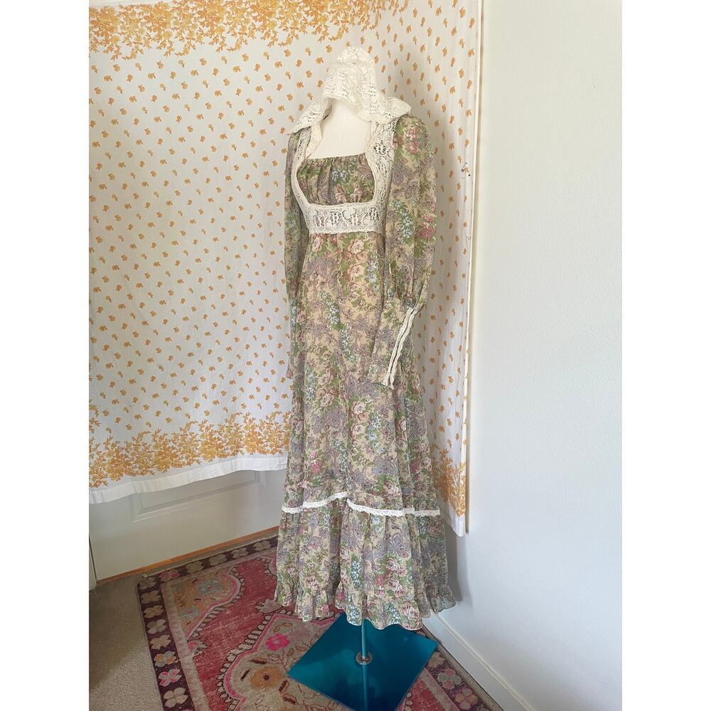 Rare 70s Gunne Sax Lace Hood Floral Prairie Maxi Dress Size 9 - Picture 2 of 14